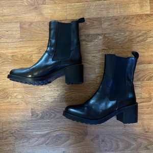 Emanuele Crasto Black Italian Leather Chunky Heel Pull On Chelsea Boots Size 10